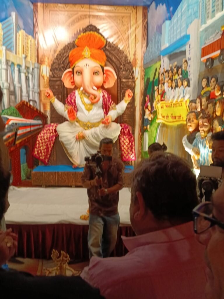 गणेश चतुर्थी पर बागुईआटी में ‘परिवर्तन’ का संदेश, जितेंद्र तिवारी ने लिया सांस्कृतिक आयोजन में भाग 2 IMG 20260914 WA0058